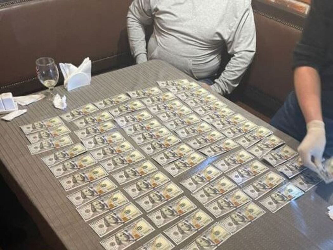Чоловіка затримали, його планують повідомити про підозру