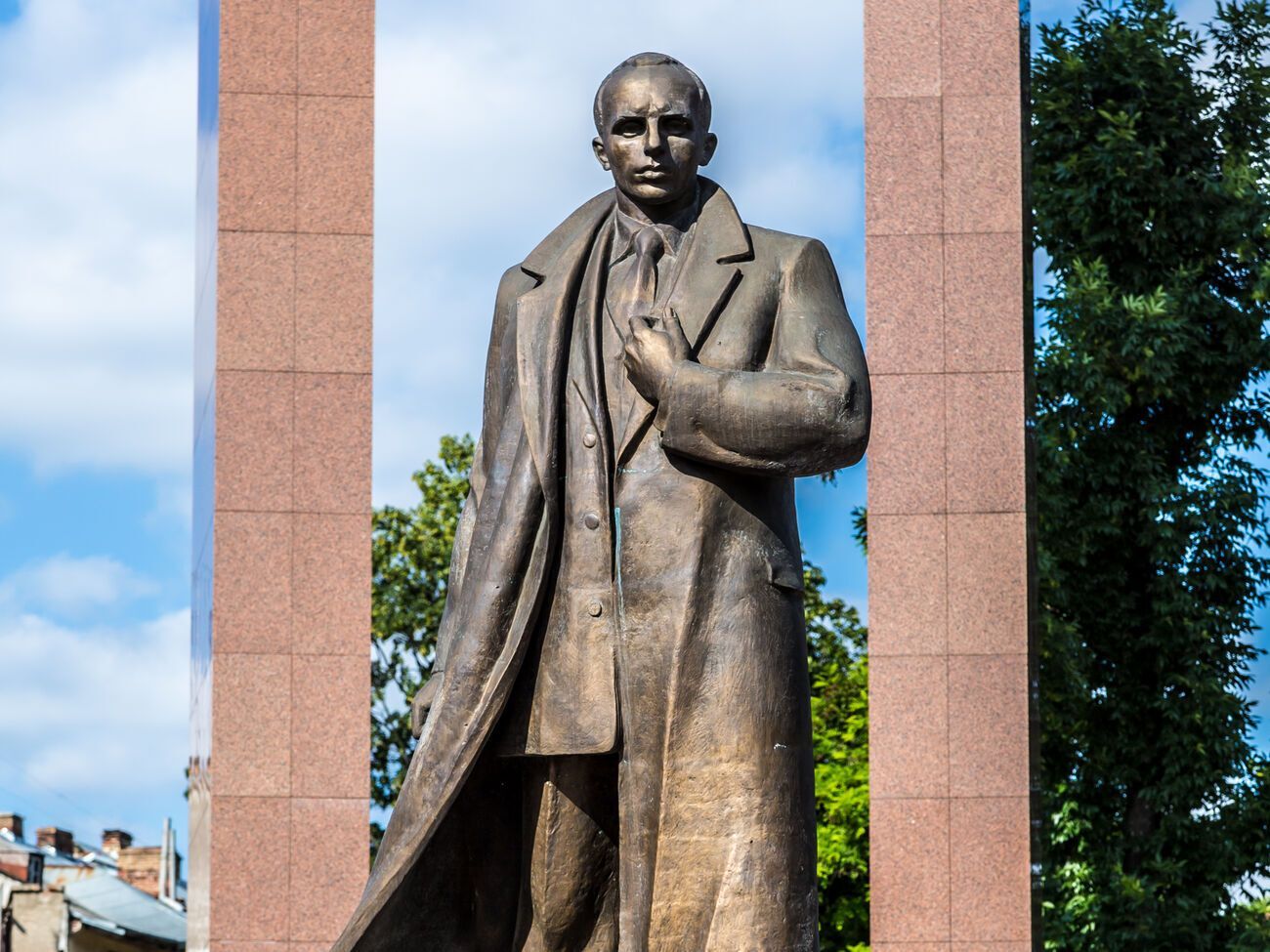 В 2012 году&nbsp;сторонниками&nbsp;Бандеры было 22% опрошенных