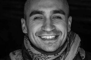 В последнем посте в Facebook Махов писал: Я хочу, чтобы вы гордились нашей армией. Мы сражаемся за нашу страну