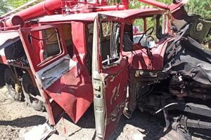 Рядом с местом, где подорвалась пожарная машина, обнаружили и обезвредили еще пять мин