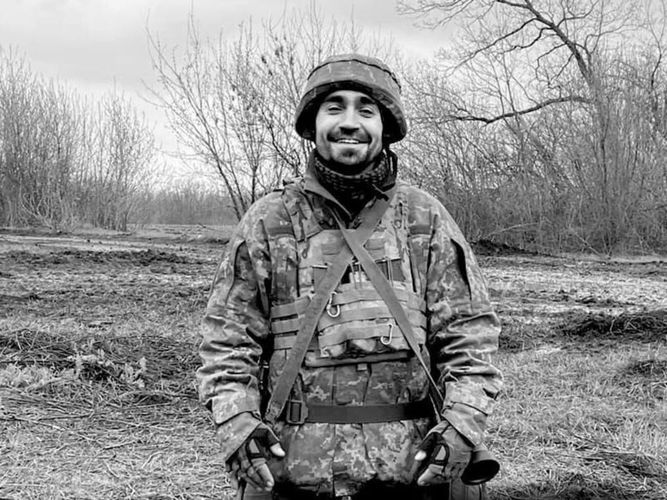 "Он всегда был таким – с собственной позицией. Патриотической и искренней. И всегда без тщеславия. И всегда был среди самых смелых, среди первых", – рассказал о Махове президент