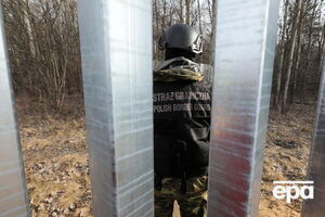 На огорожі, збудованій на польсько-білоруському кордоні, виявили пошкодження
