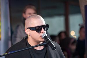 Melovin: Не знаю, что надо перекрутить в голове, чтобы вообще озвучить мысль, что в Украине должен быть вторым государственным языком язык агрессора