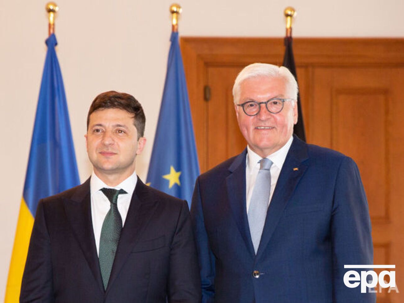 Зеленский и&nbsp;Штайнмайер говорили по телефону 45 минут