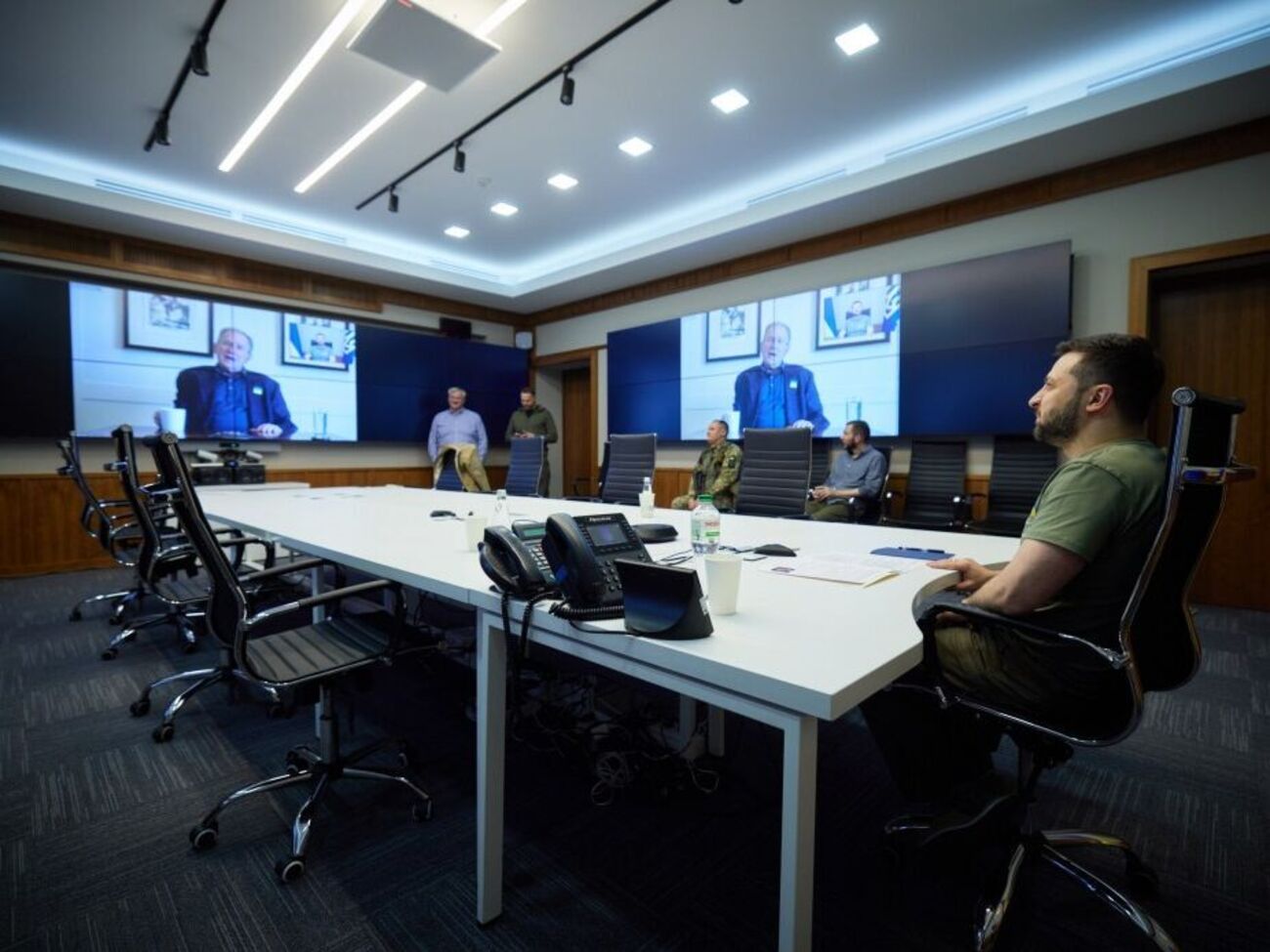 Буш назвав Зеленського "Вінстоном Черчиллем нашого часу"