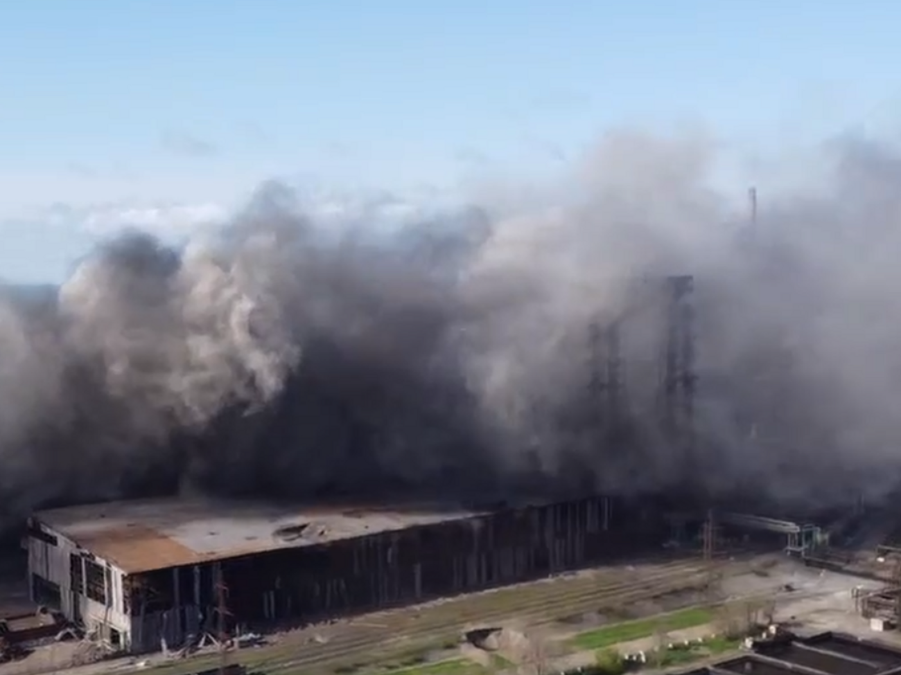 На "Азовсталі" точаться активні бої