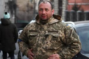 Шандор: Мы сражаемся за образованную нацию. Если бы я не читал лекции, это был бы грех. Я зачем же на войну пошел?