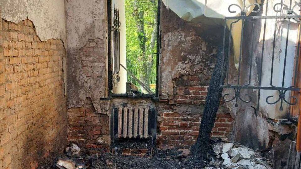 Загарбники і далі знищують цивільну інфраструктуру Харківської області