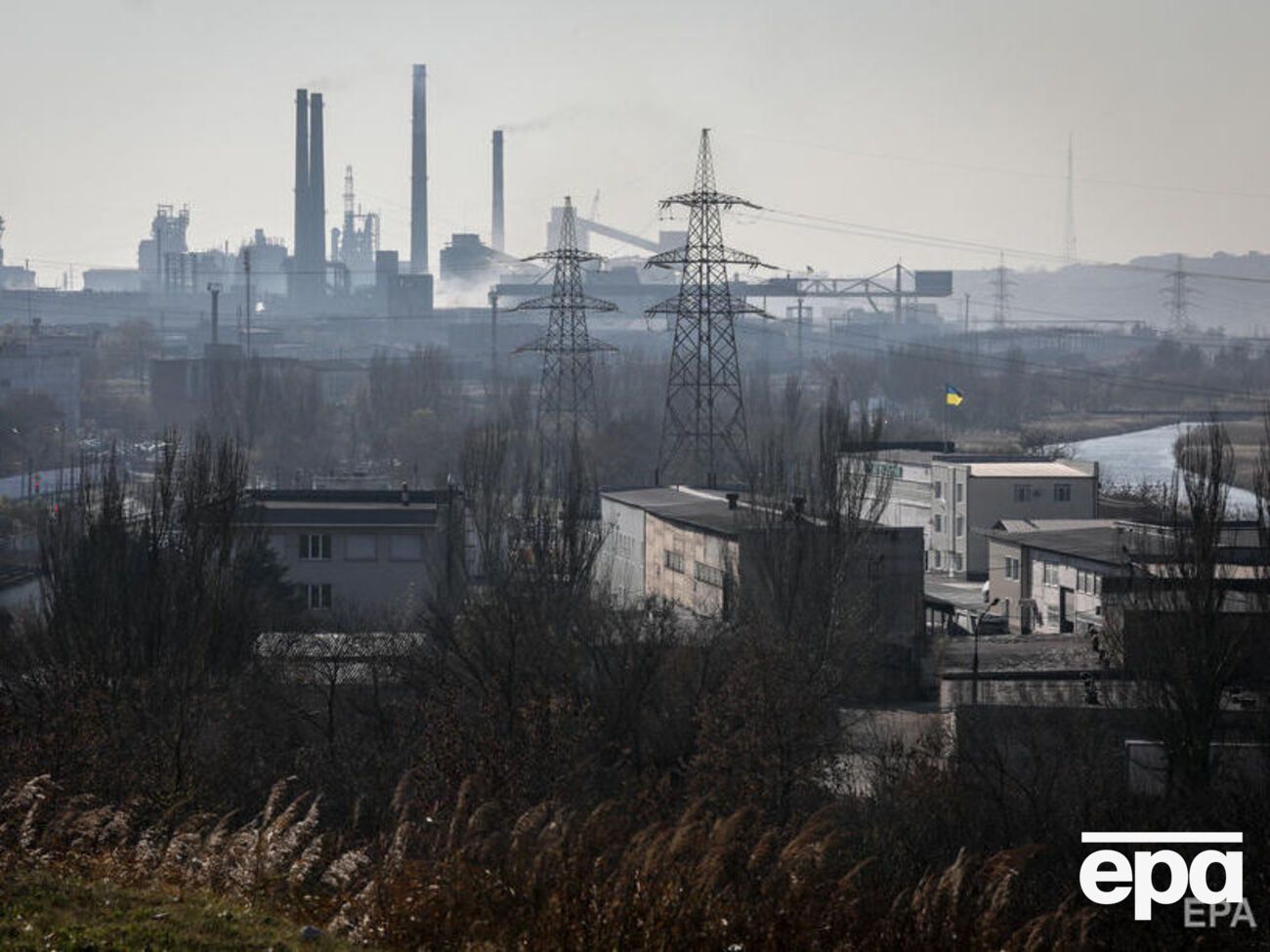 Оккупанты разрушили Мариуполь и планируют провести там "парад"