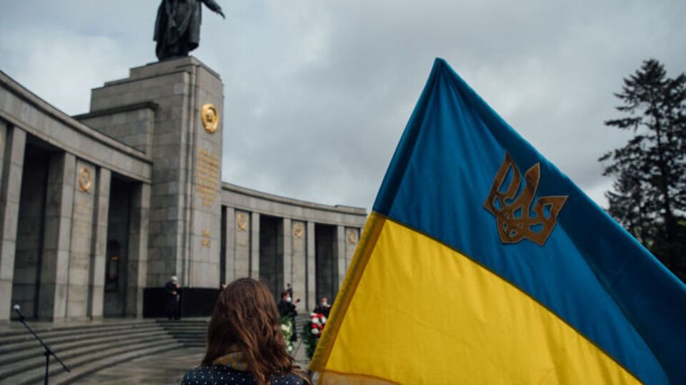 Церемония, организованная посольством Украины, состоится у мемориала в Тиргартене в воскресенье, 8 мая