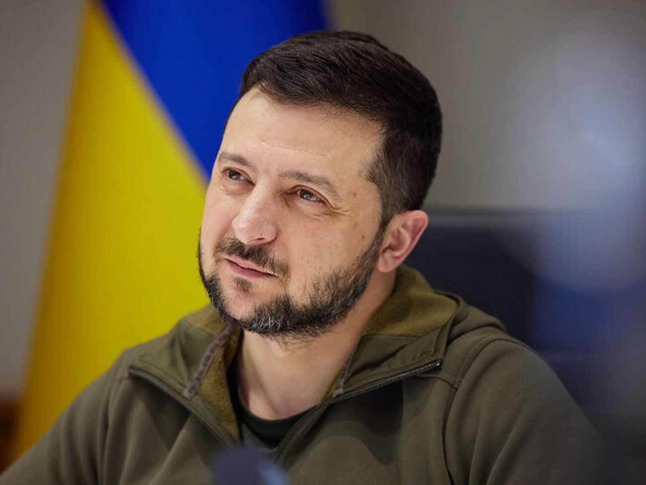 Зеленський: Це особливий день матері. Обпалений війною, але з гарячим серцем, великою внутрішньою силою, вірою та героїзмом українських мам