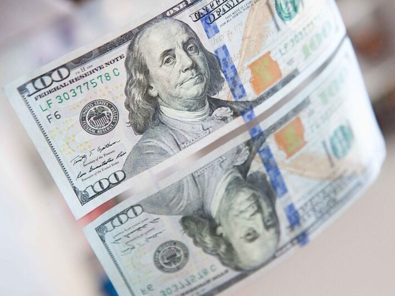 Международные резервы Украины в апреле сократились до&nbsp;$26,9 млрд