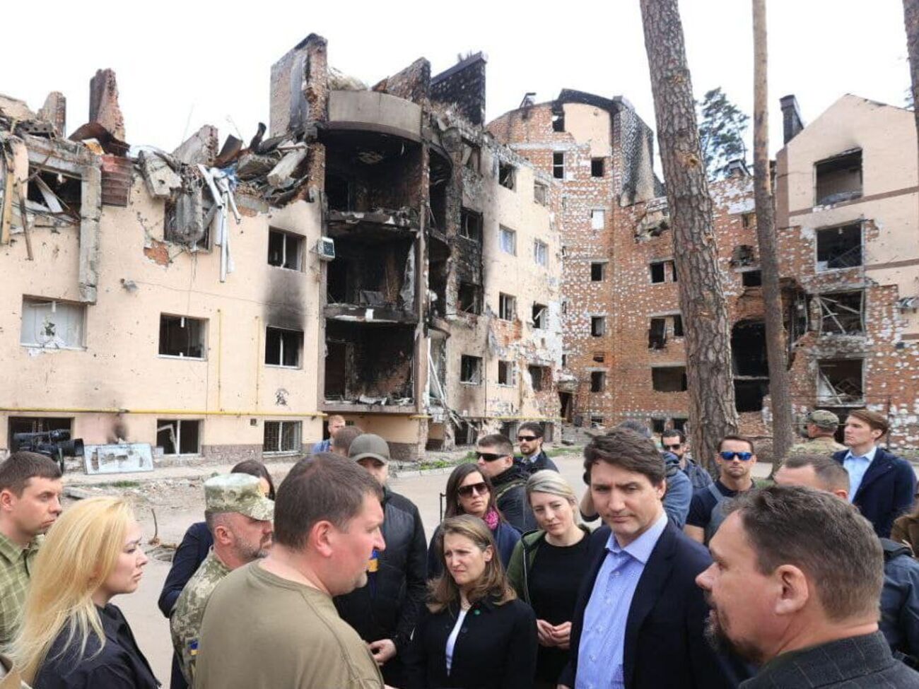 Трюдо приехал в Ирпень, чтобы воочию увидеть весь тот ужас, который совершили с городом российские оккупанты, отметил Маркушин