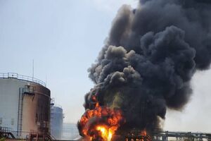 Росіяни регулярно обстрілюють завод у Лисичанську