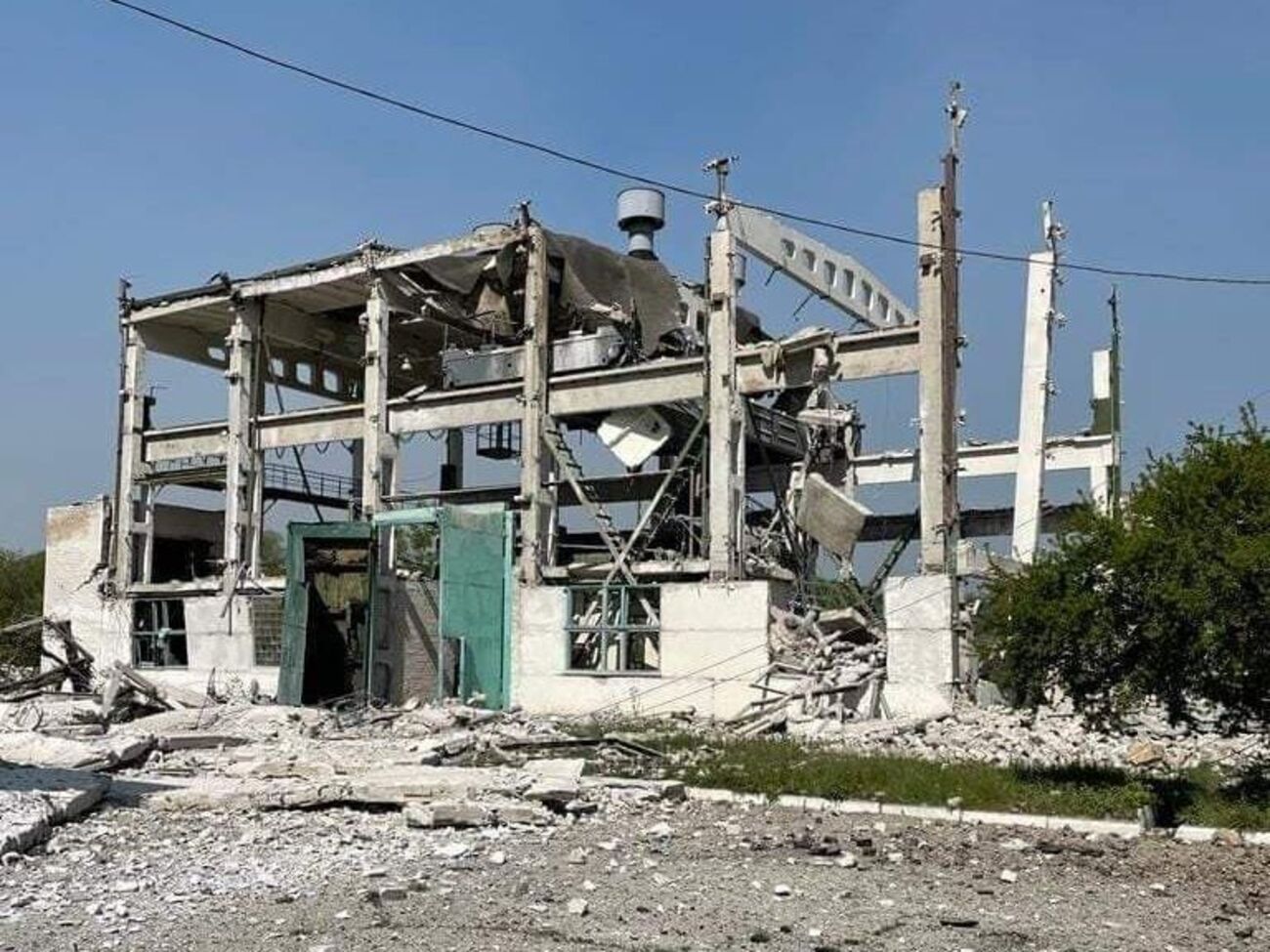 8 травня окупанти 24 рази обстрілювали Луганську область