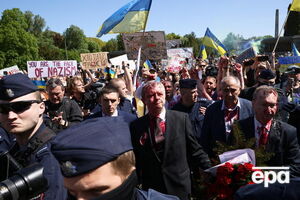 Инцидент произошел в Варшаве во время церемонии возложения венка на кладбище