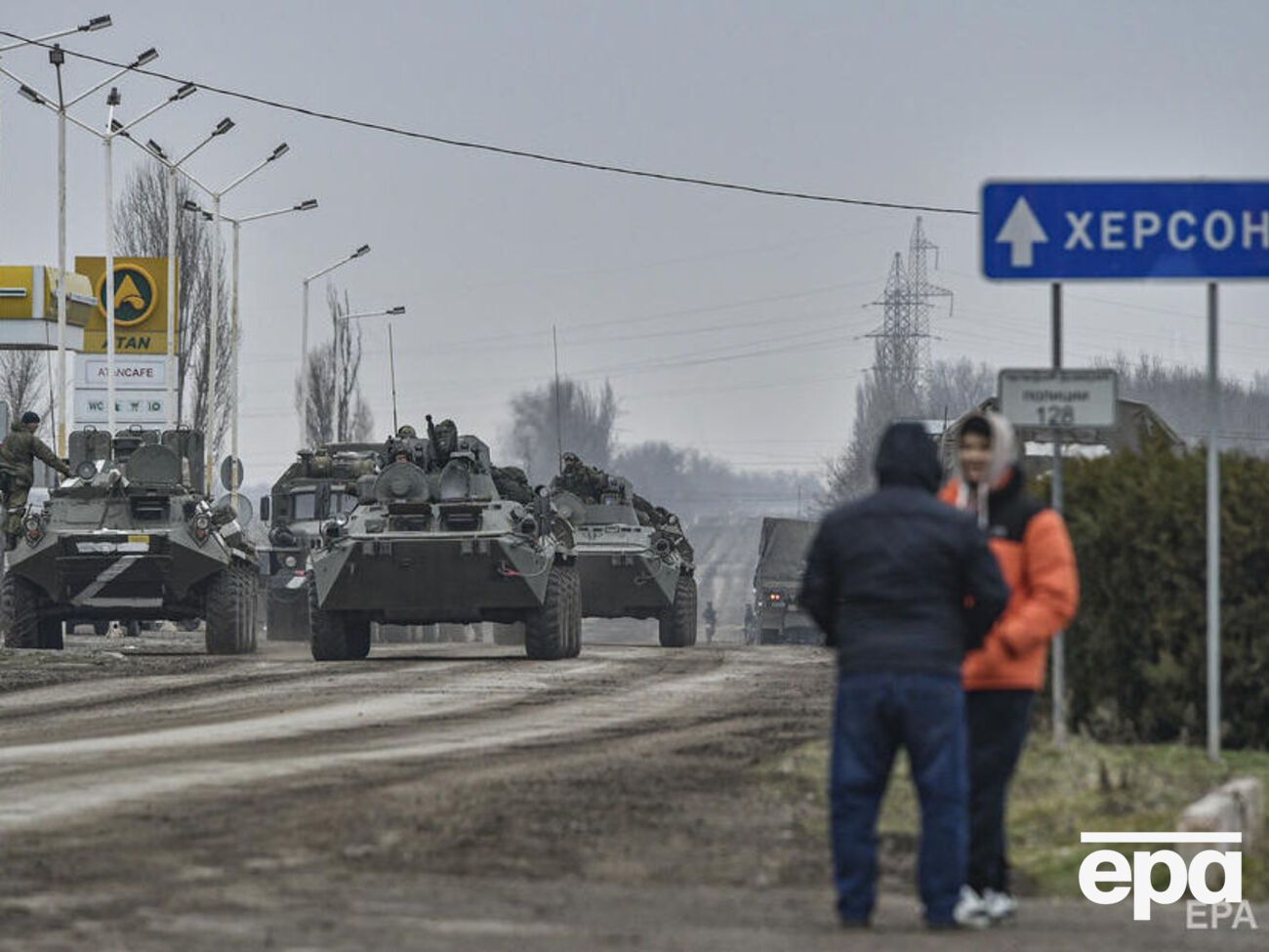 Правоохранители будут разбираться, почему оккупанты смогли захватить часть Херсонской области в первые дни войны, отметил Арестович