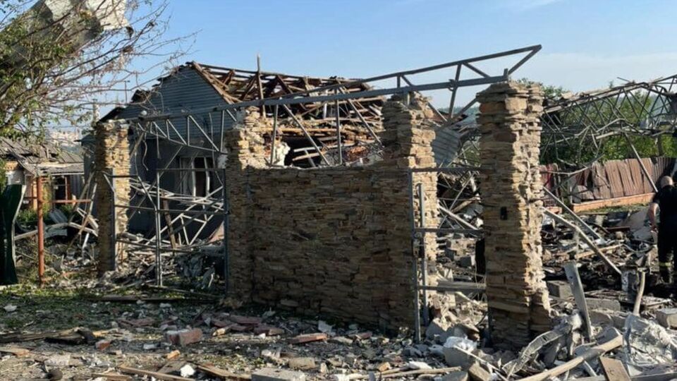 Ракетним ударом зруйновано три приватні будинки в одному з мікрорайонів Слов'янська, розповів мер