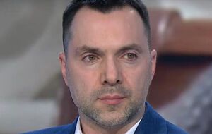 Арестович: Минутка межправительственных связей