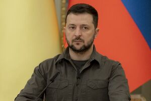 Зеленский: Онлайн – это прекрасно, это современные технологии, но без общения и социального диалога невозможно, я считаю, правильно и быстро развиваться