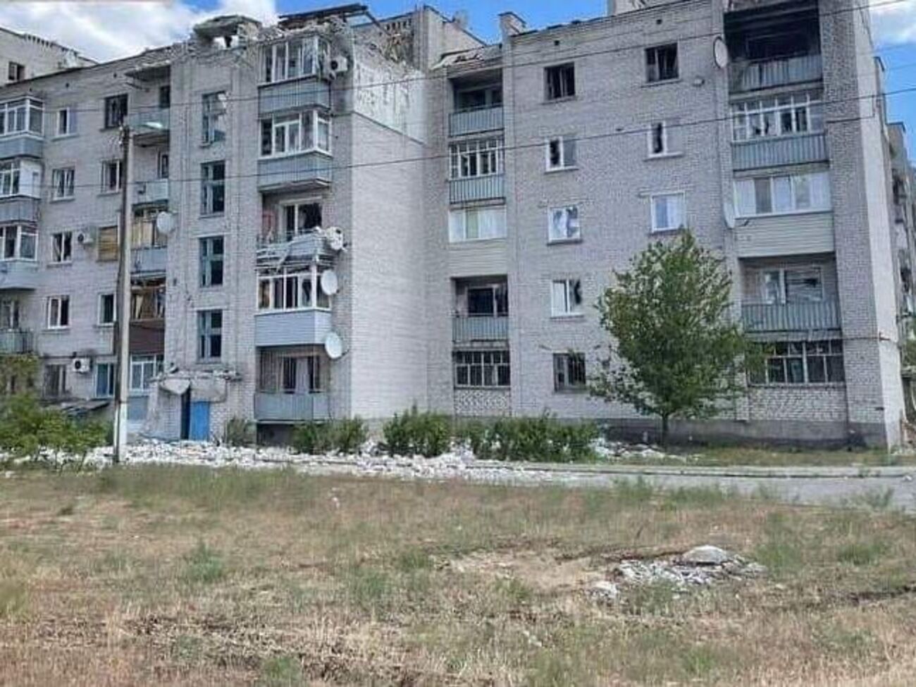 Окупанти частково контролюють Сєвєродонецьк