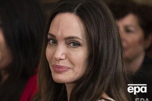 Джолі прибула в Україну 30 квітня, а поїхала 2 травня