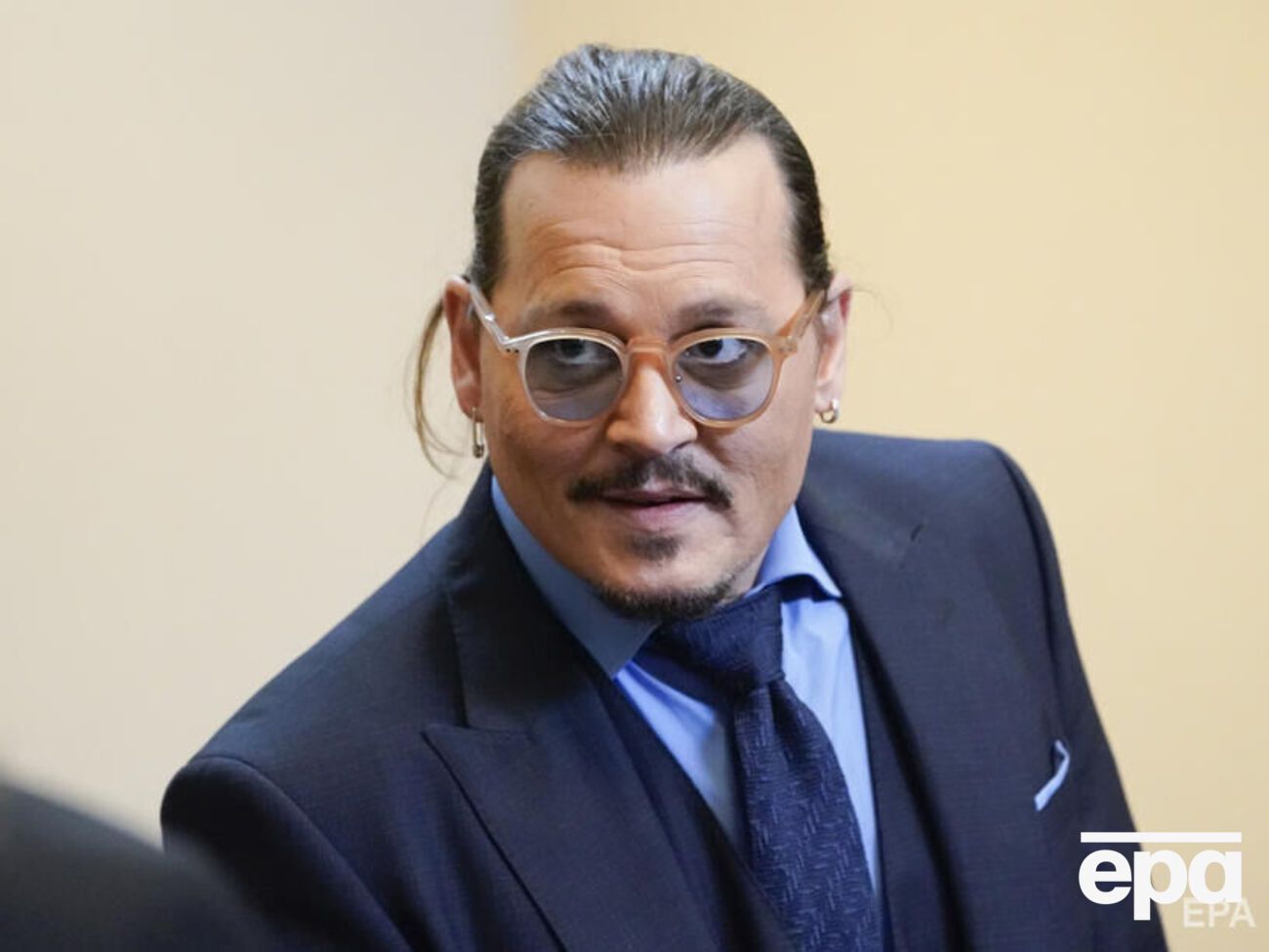 Суд по иску Деппа против Херд начался 12 апреля