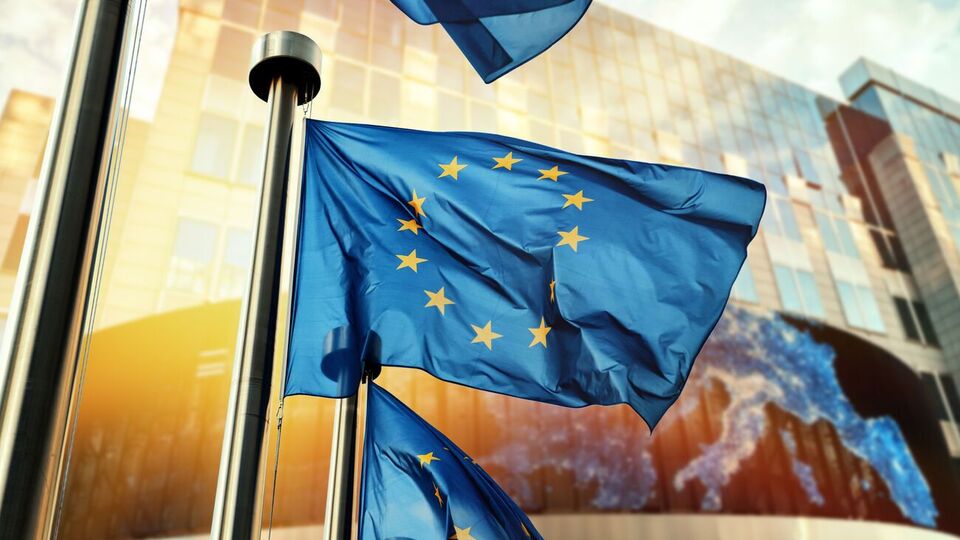 Еврокомиссия, по информации Bloomberg, поддержит заявку Украины, но стране необходимо еще преодолеть возражения ряда государств