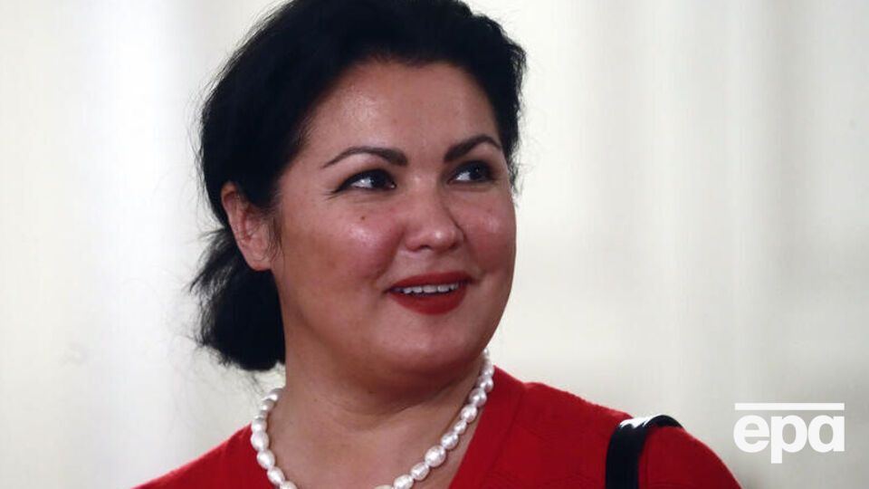 3 марта Нетребко была уволена из Метрополитен-опера из-за публичной поддержки Путина