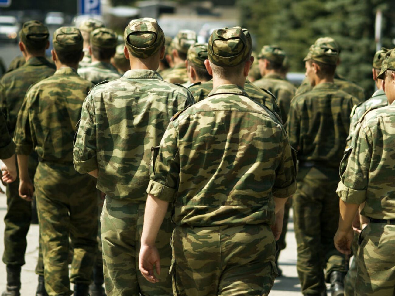 Окупанти скаржаться, що їхні пайки продають "наліво"