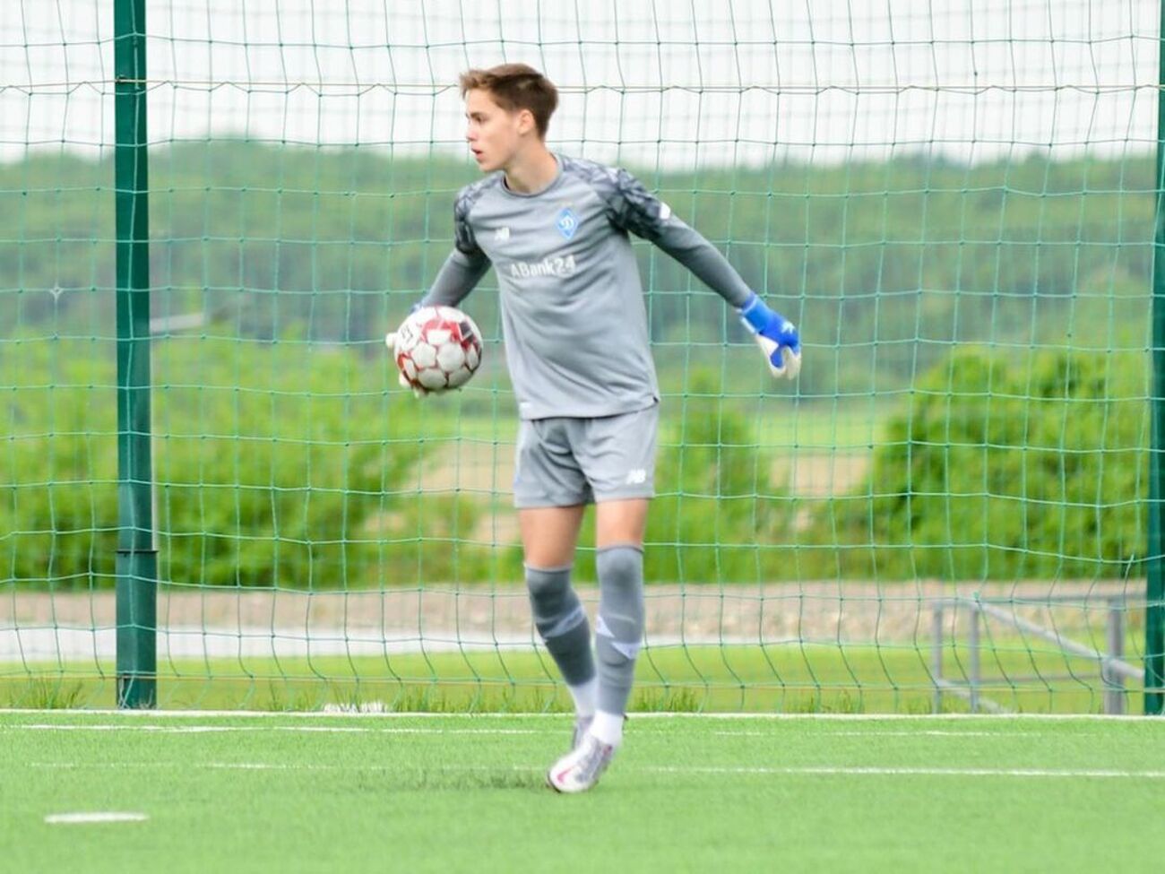 По&nbsp;итогам сезона 2020&ndash;2021 Элит-лиги ДЮФЛУ Вячеслав Суркис стал лучшим вратарем