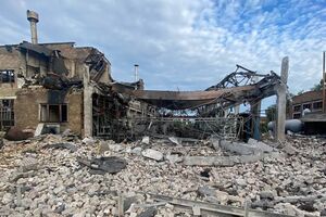 Россия стала систематически обстреливать вагоноремонтные заводы в Украине
