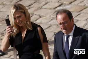 О романе Олланда и Гайе стало известно в 2014 году. На тот момент политик состоял в отношениях с журналисткой Триервейлер