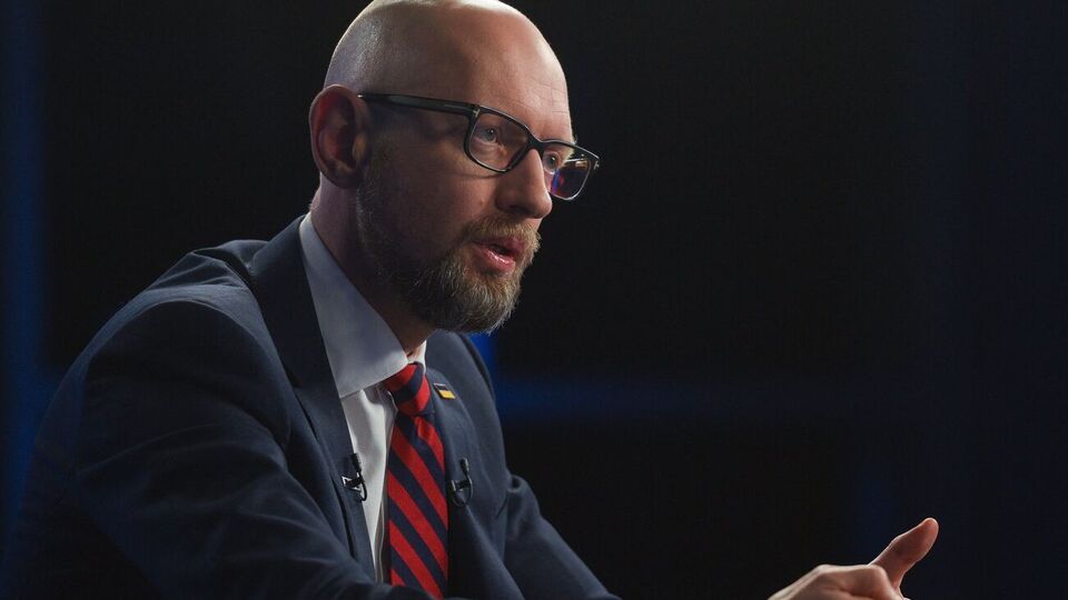 Яценюк считает, что решение о предоставлении Украине статуса кандидата в члены ЕС важно для страны