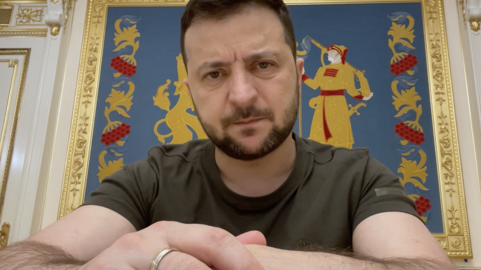 Українці мають нагадувати суспільствам в інших країнах про битви, які тривають, та про підтримку, яка необхідна зараз, зазначив Зеленський