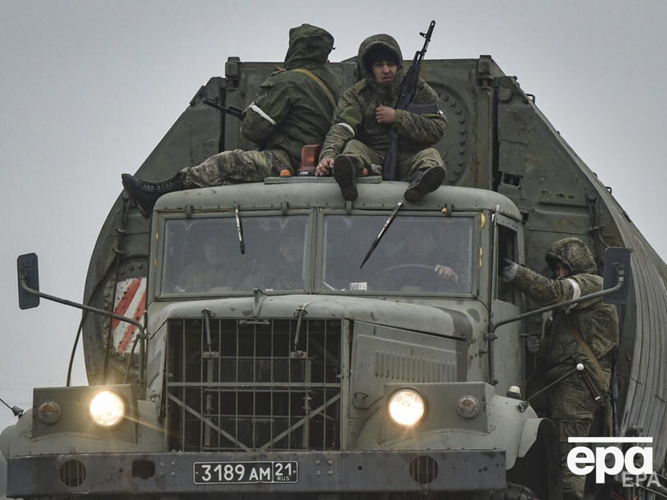 Окупанти вдосконалюють фортифікаційне облаштування другого і третього рубежів оборони