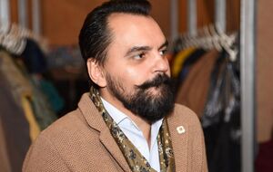 Ясинский о строящих карьеру в РФ украинских певицах: Эти артисты так долго учились жить и работать по принципу "артисты вне политики", что у них атрофировались все участки души, отвечающие за эмпатию