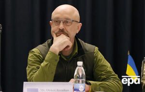 Россия пытается создать "достаточно хаоса, паники и страха для того, чтобы заставить нас подписать акт о капитуляции", говорит Резников