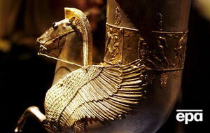 Росіяни від початку війни вивозять із України цінні історичні артефакти