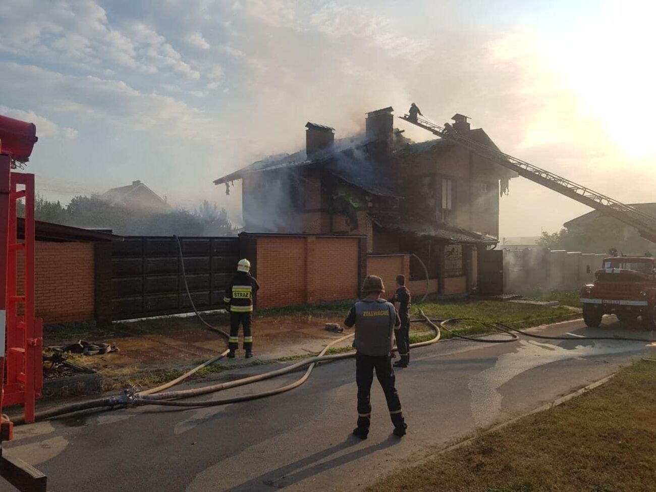 Оккупанты бьют по жилым районам Харькова