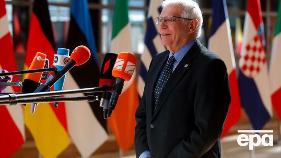 Боррель: Ми маємо продовжувати переговори з Росією