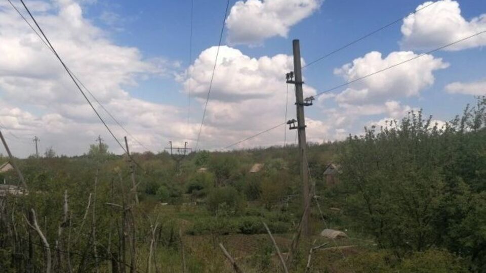У деяких населених пунктах через регулярні обстріли енергетикам доводиться щодня проводити ремонти мереж