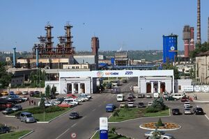 Промзону "Азоту" окупанти обстрілюють з артилерії