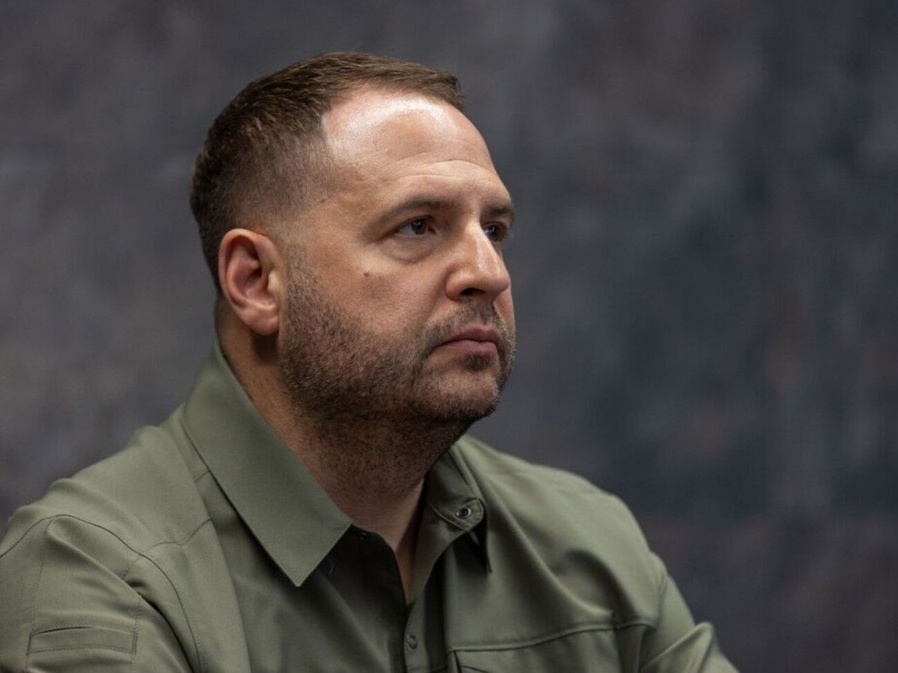 Ермак призвал западных партнеров предоставить Украине больше тяжелого оружия