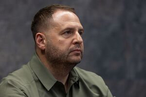 Ермак призвал западных партнеров предоставить Украине больше тяжелого оружия