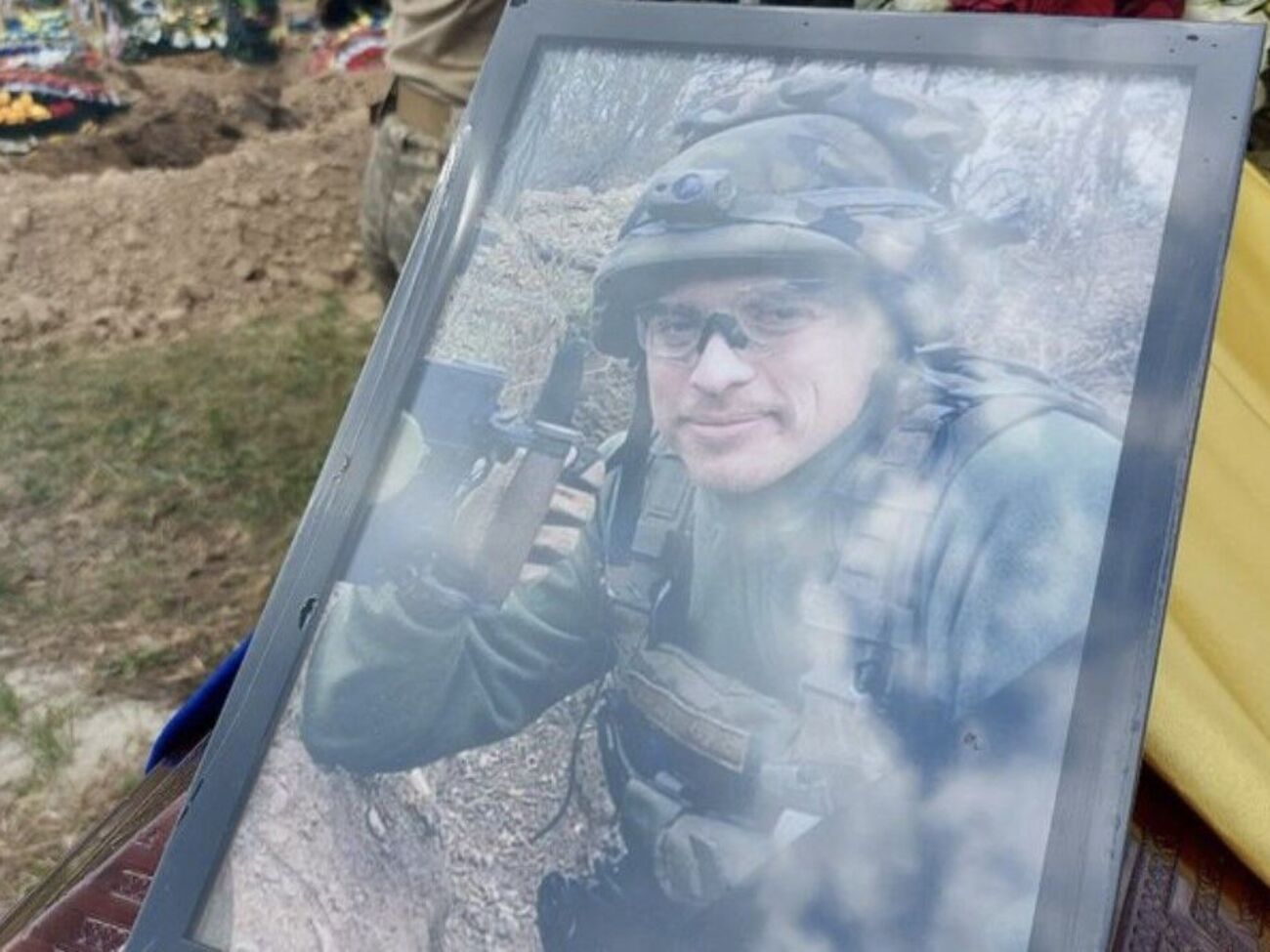 Друзі та колеги Храпка називають його "хрещеним батьком" усіх бойових медиків в Україні