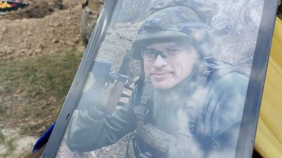 Друзі та колеги Храпка називають його "хрещеним батьком" усіх бойових медиків в Україні