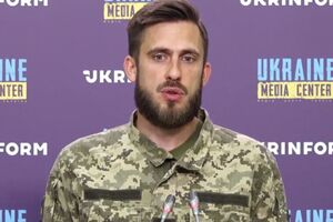 За даними Магру, уряди України та Великобританії роблять кроки для обміну на полонених росіян трьох військовослужбовців, "засуджених" бойовиками до страти