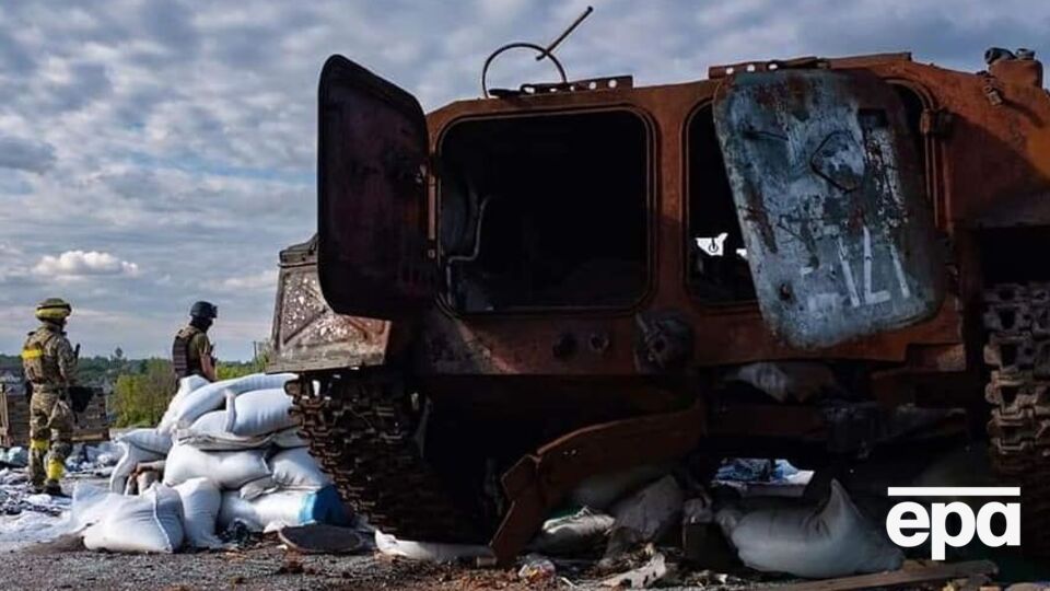 Российские войска открыто вторглись в Украину 111 дней назад