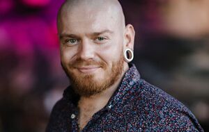 Кривошапко: Хочу ответить тем, кто каждый день отправляет меня служить в украинскую армию. Уже два с половиной месяца я нахожусь на контракте с добровольческим батальоном